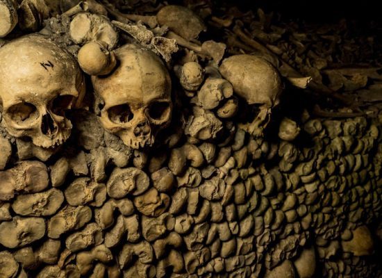 haunted-catacombs-of-paris