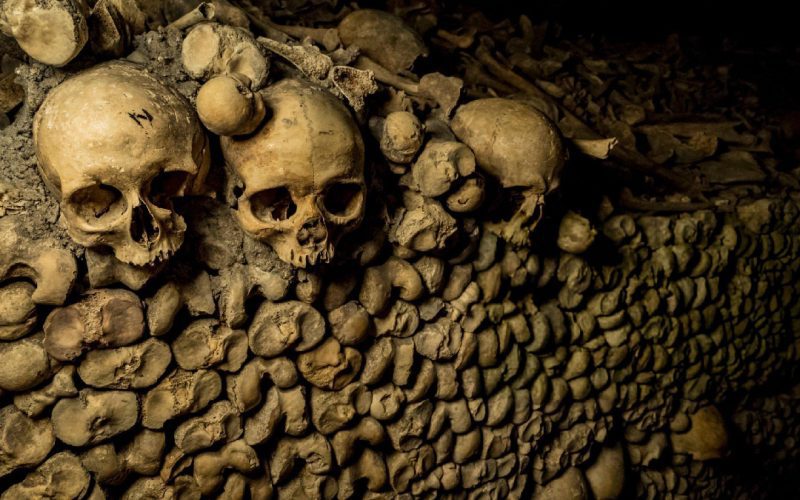 haunted-catacombs-of-paris