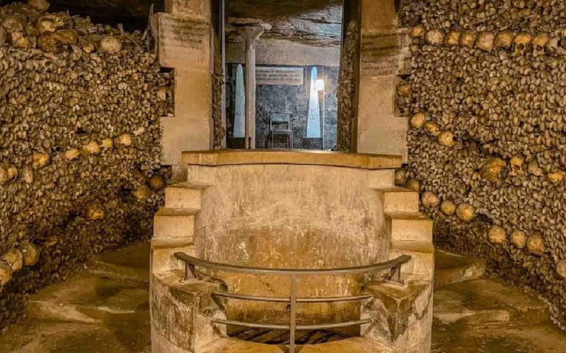 how-big-are-the-paris-catacombs