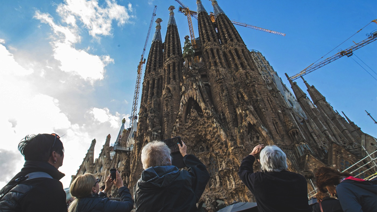 Sagrada Familia last minute tickets gaudi masterpiece