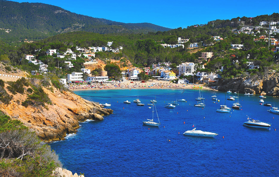 best-places-to-visit-in-spain-for-first-timers-ibiza