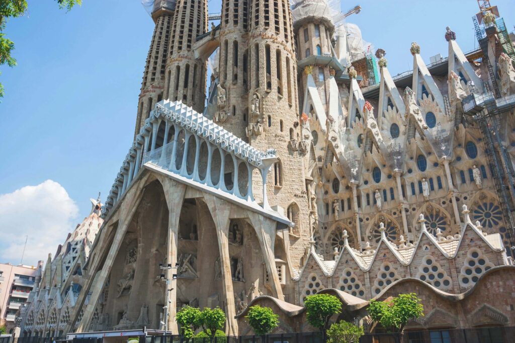 Best Time to Visit Sagrada Familia