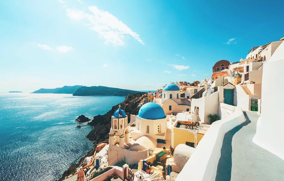 Santorini is the best places to visit in october