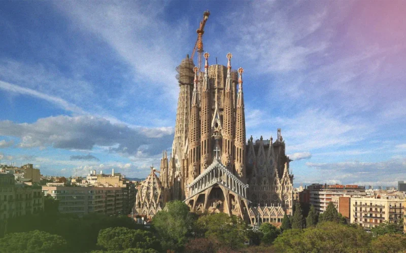 which tower is better in sagrada familia