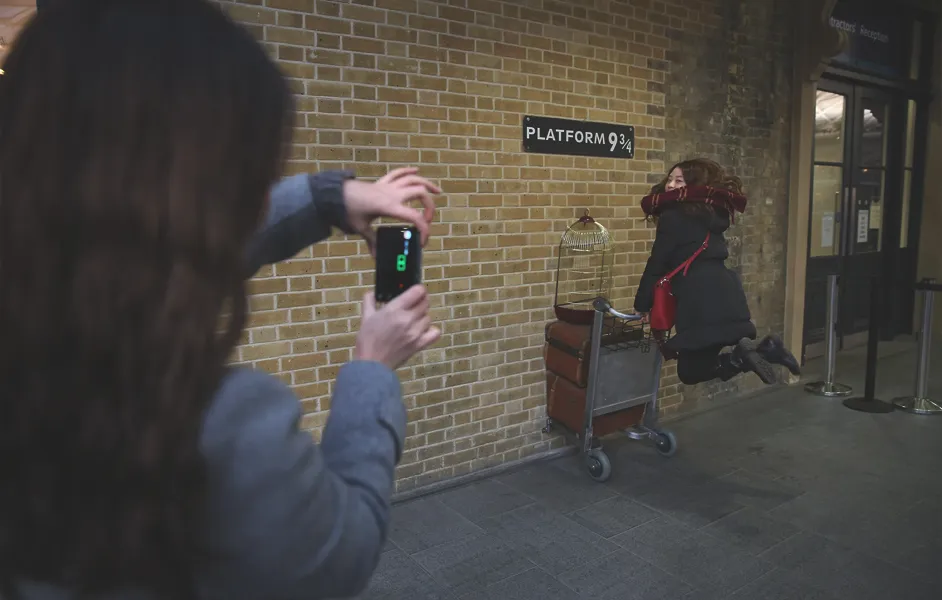 Photo opportunities with Platform 9¾